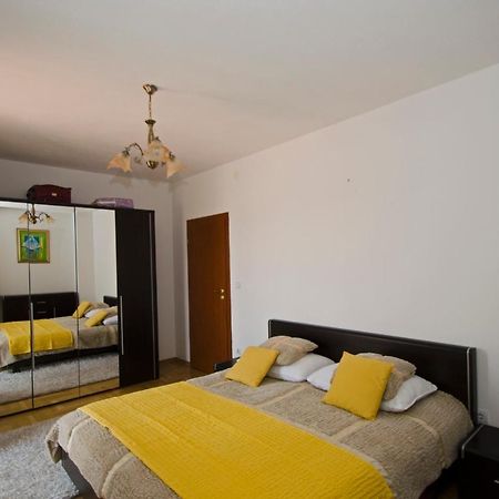 Vrlika Rooms Leda מראה חיצוני תמונה