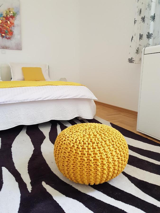 Vrlika Rooms Leda מראה חיצוני תמונה