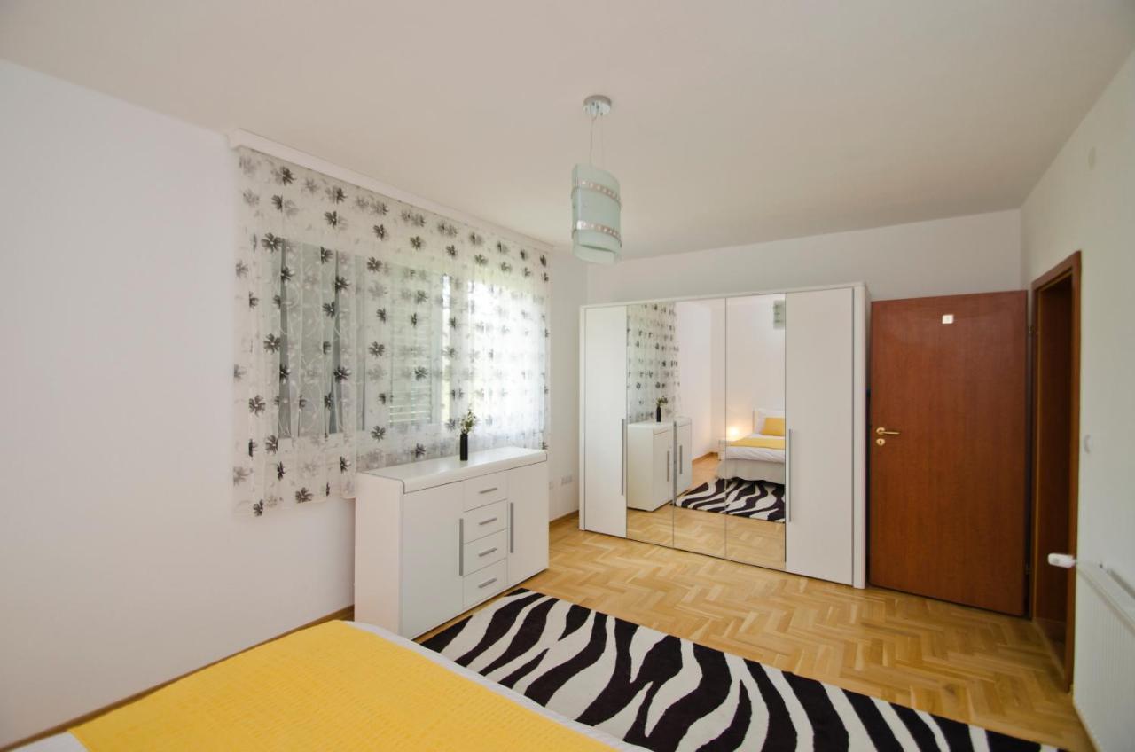 Vrlika Rooms Leda מראה חיצוני תמונה