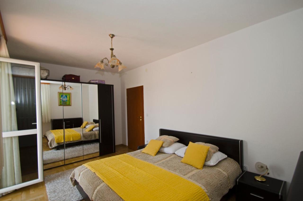 Vrlika Rooms Leda מראה חיצוני תמונה